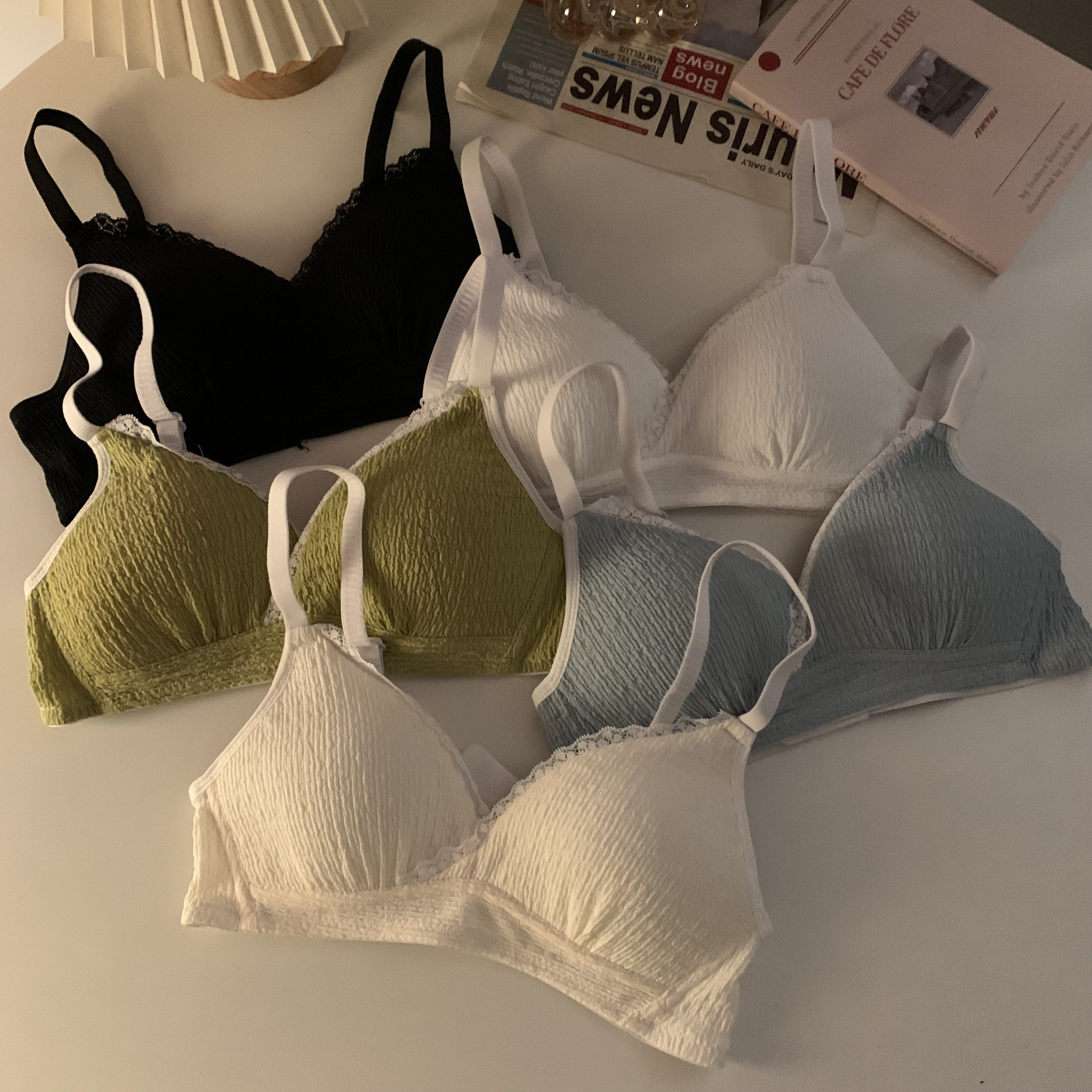 Real price real shooting Japanese sweet lace edge cross pleated underwear women gather together without steel ring comfortable bra women