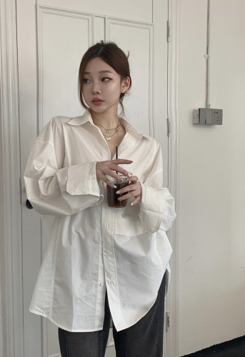 Real shot, niche design, chic shirt, women's early autumn cardigan, casual, lazy style, long-sleeved shirt