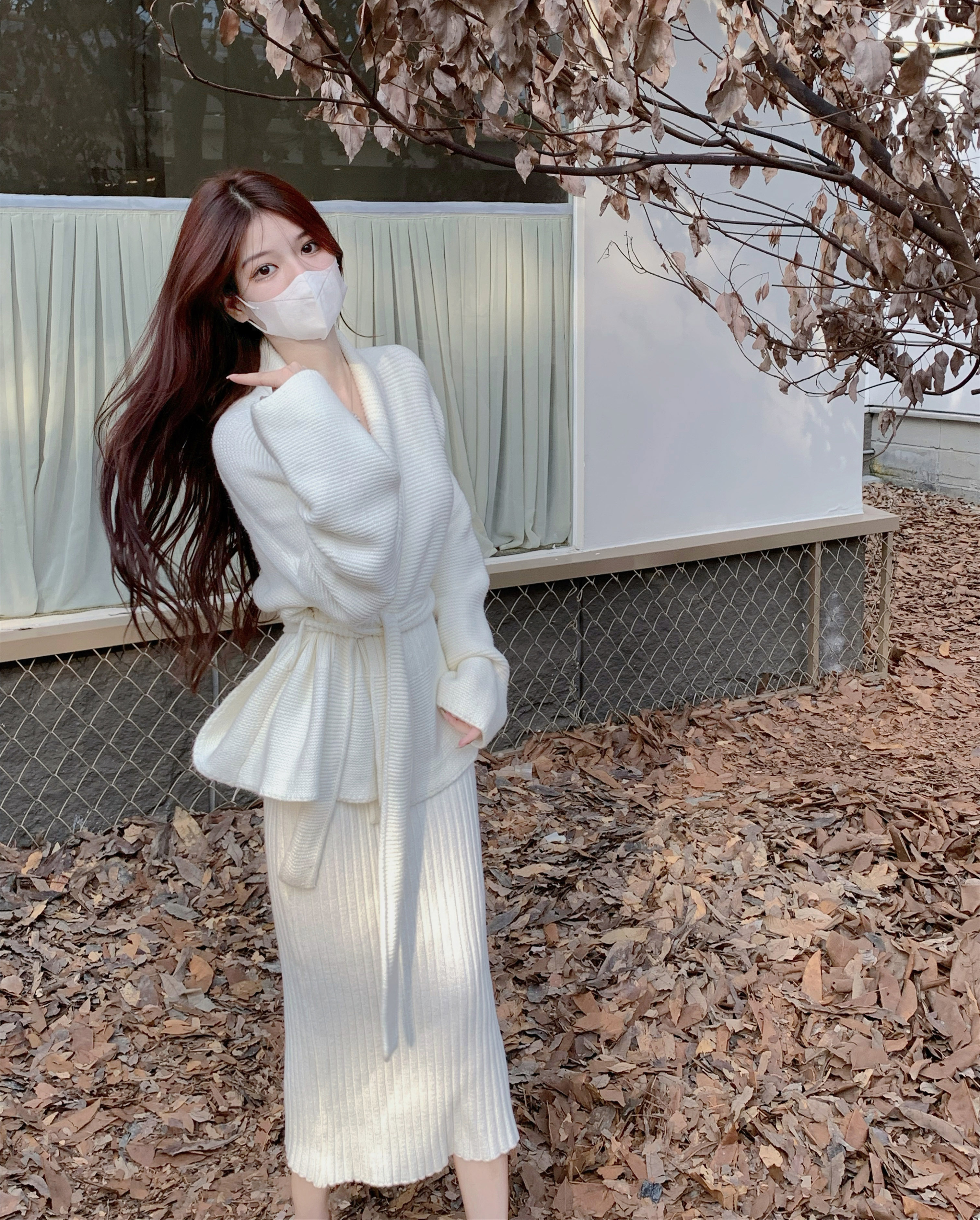 Real shooting real price~Fashion temperament silhouette waist slim long-sleeved sweater jacket knitted suspender skirt two-piece set