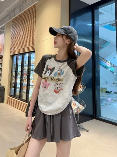 Real shot ~ American cartoon puppy print raglan short-sleeved T-shirt top + high-waist slimming wide-leg shorts skirt