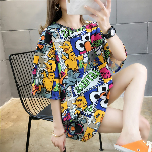 Spring and summer 2020 new net red short sleeve T-shirt Fashion Top Women's medium long loose large women's clothing actual shooting
