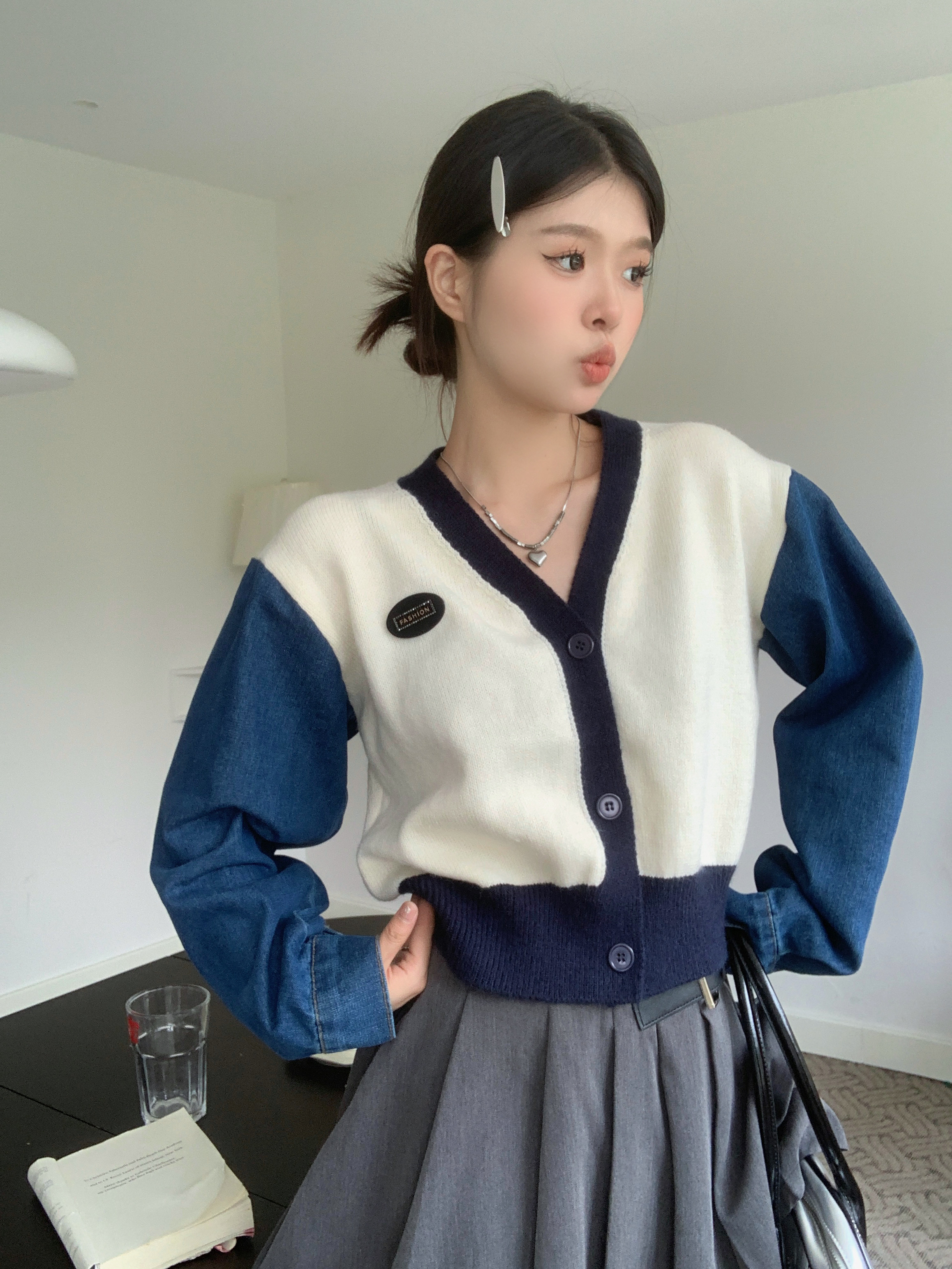 Real price real retro contrast color V-neck splicing denim knit short cardigan