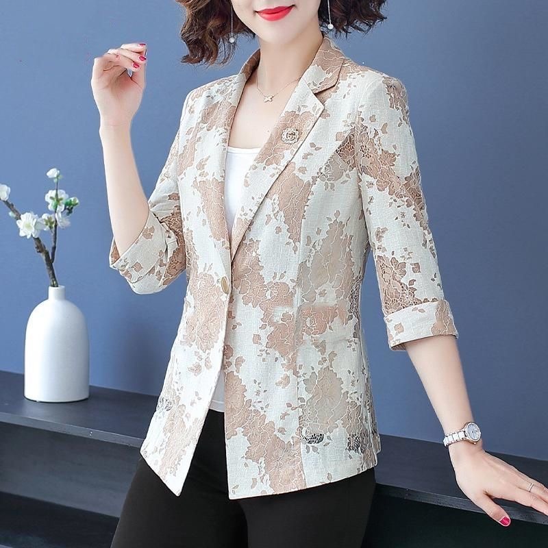 2022 new middle-aged women's mother's spring and summer coat, foreign style lace coat, middle-aged and elderly fashion thin small suit