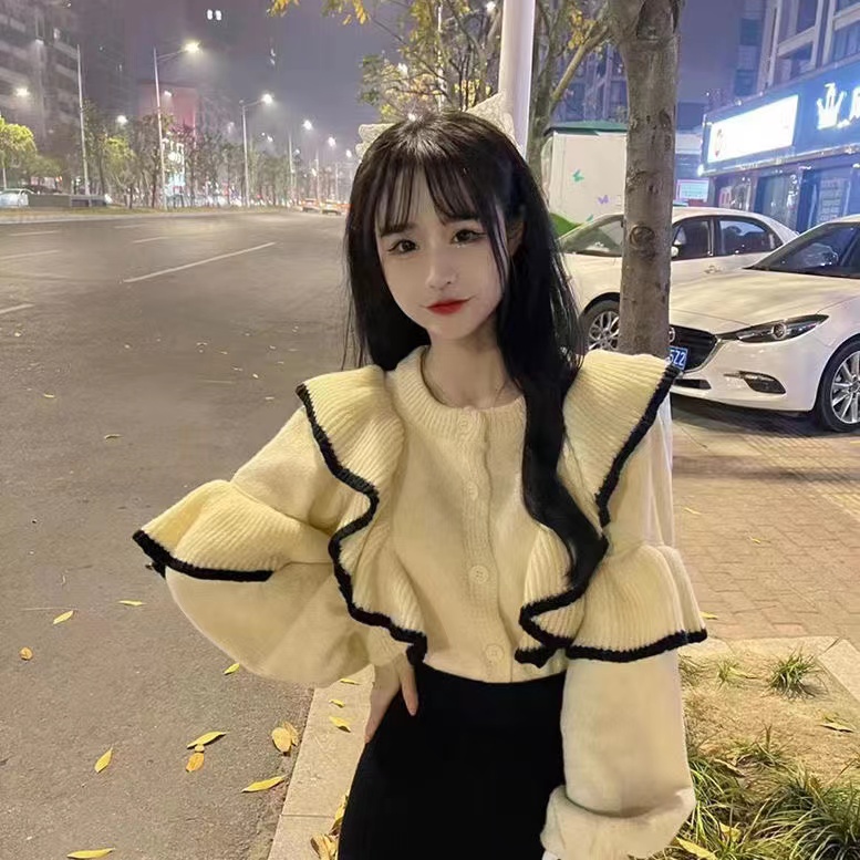 Korean version of retro ruffled sweater cardigan jacket women autumn and winter 2022 new loose short knitted top