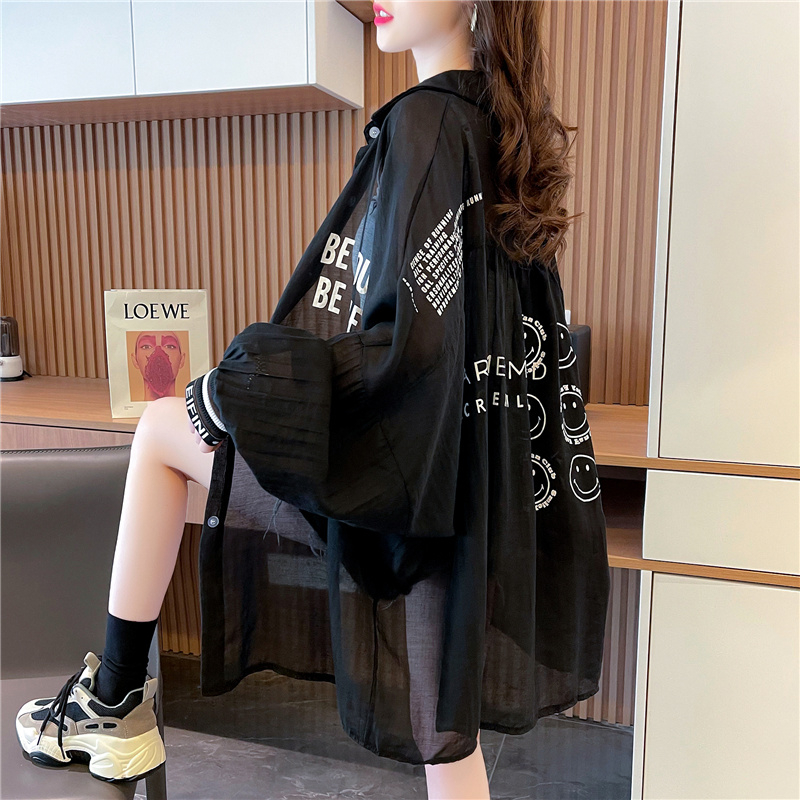 Sunscreen women 2022 new Korean version net red long sleeve large loose autumn summer coat versatile breathable thin