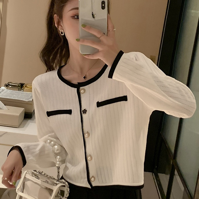 Korean loose color contrast knitted cardigan 2020 autumn new personalized single breasted versatile fashion small coat
