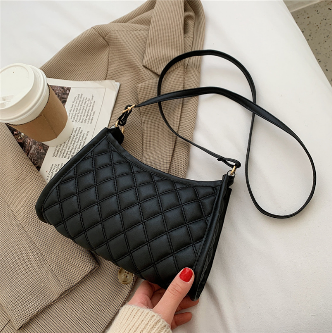 Korean women's bag Lingge small bag 2021 new fashion girl sense stick bag foreign style net red Single Shoulder Messenger Bag