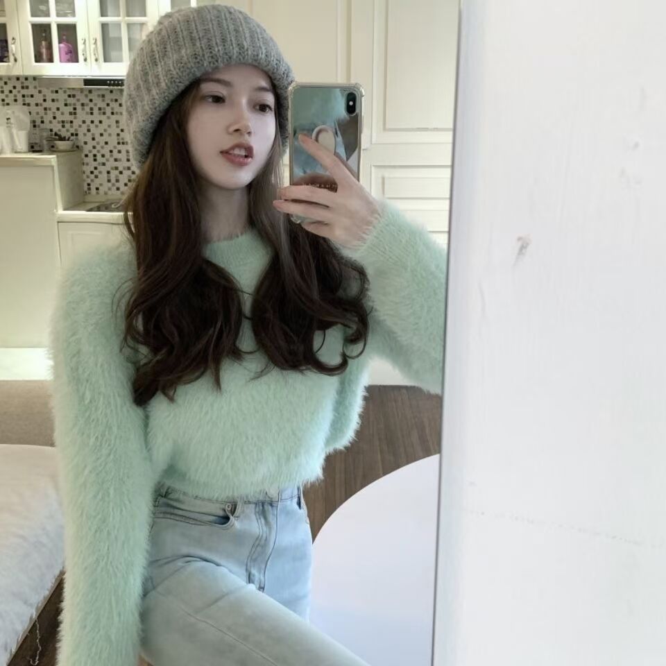 2022 Korean version of the new mink velvet soft all-match round neck thickened warm pullover sweater women