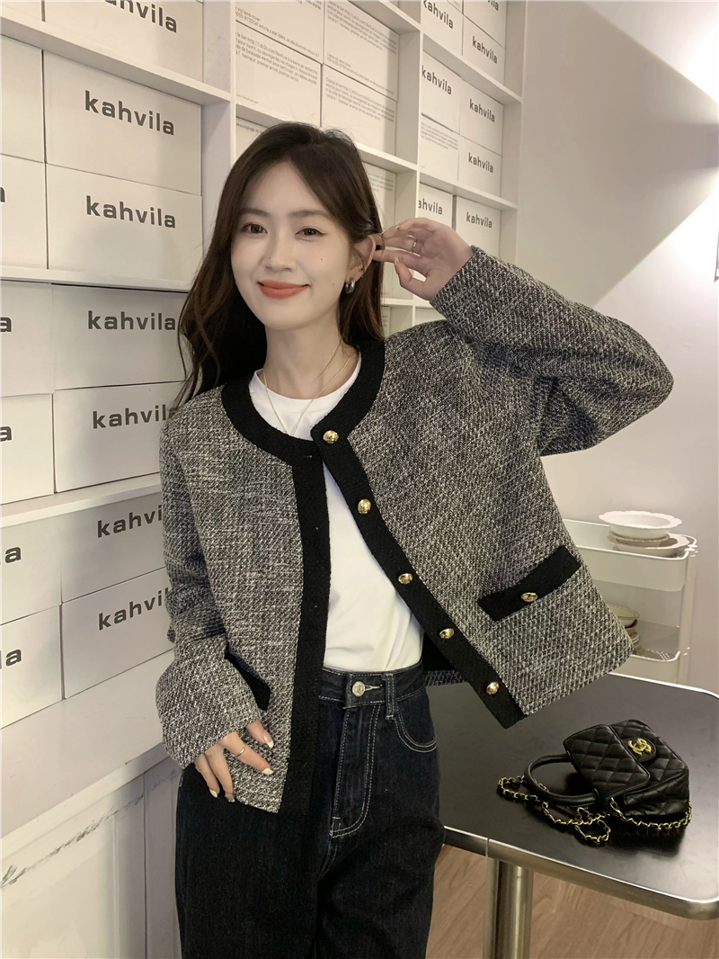 Real shooting real price Autumn French style small fragrance top coat female temperament ladies short long sleeve small cardigan