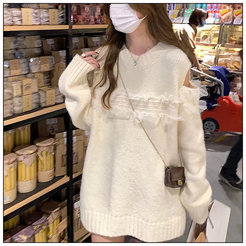 Small xin machine off-the-shoulder sweater women's loose and lazy round neck Korean mesh mesh stitching design sense outer top