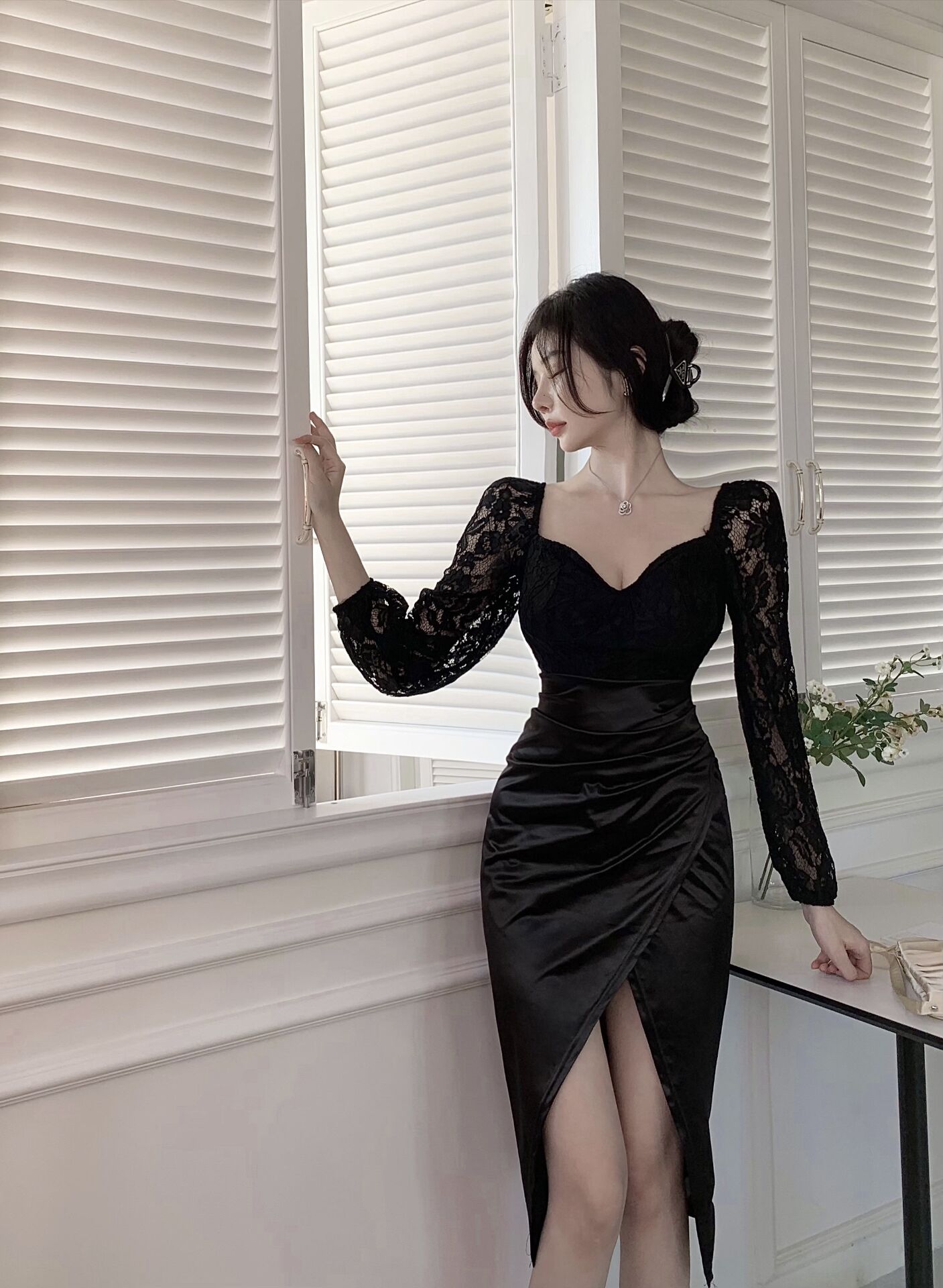 Real shot French black lace stitching dress women's long-sleeved slit waist long-sleeved hips dress skirt