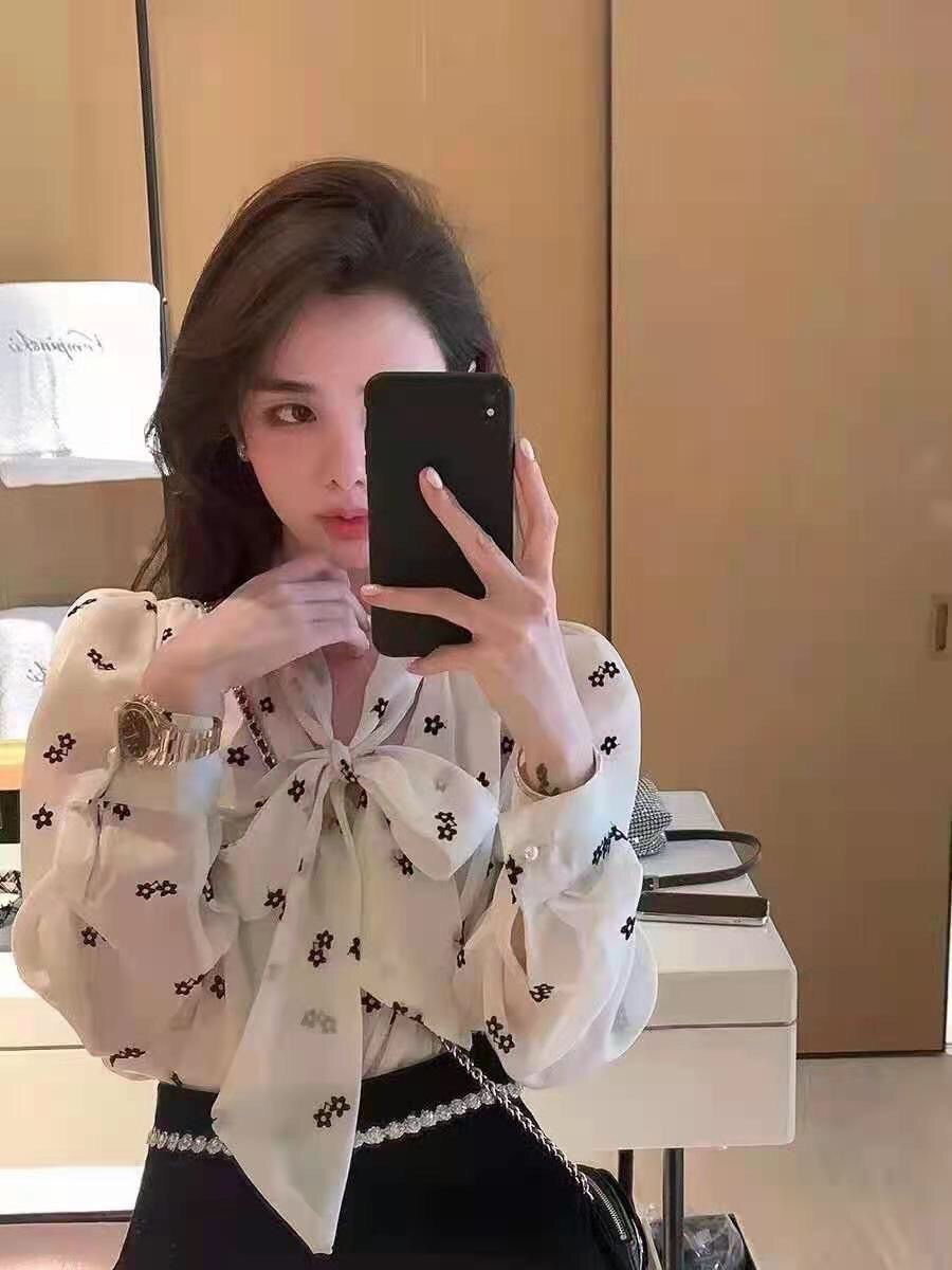 Wave dot floral shirt spring 2022 new women's trend fashion design sense of minority bow long sleeved top