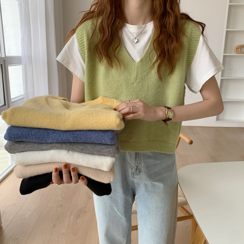 2021 new spring and autumn waistcoat knitted sweater women's thin V-neck vest shirt two-piece jacket