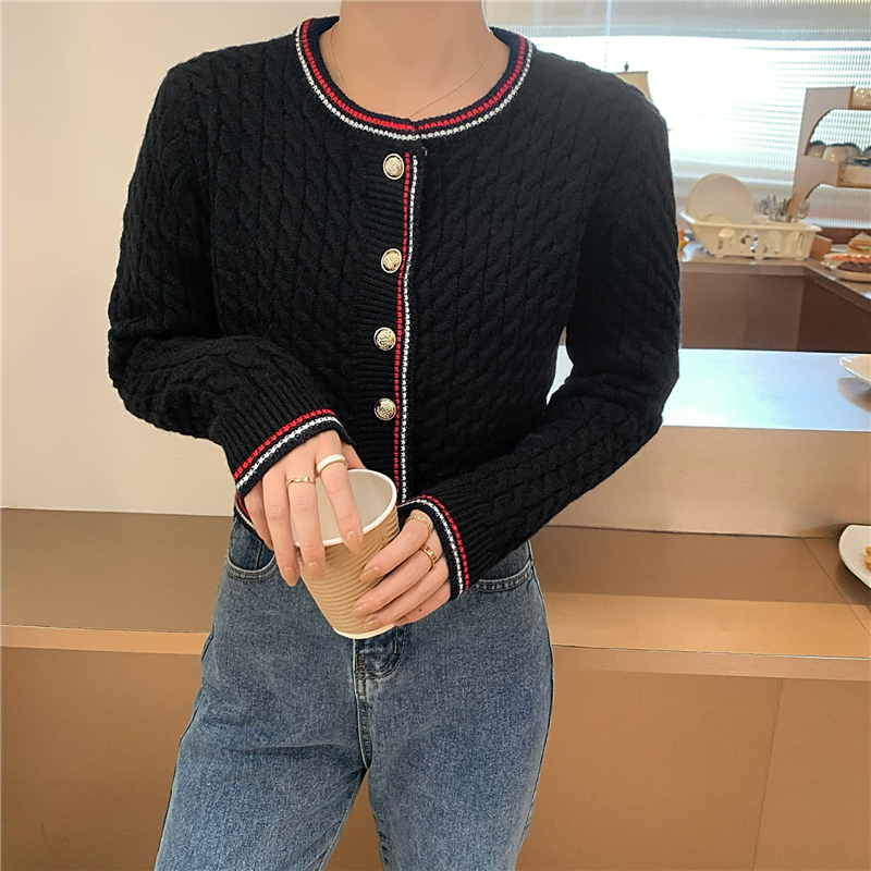 Shooting autumn and winter new round neck Korean Short Jacket long sleeve knitted cardigan