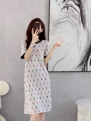 French fashionable knitted dress new women's wear popular in 2022 spring and summer A-line skirt, small design, slim