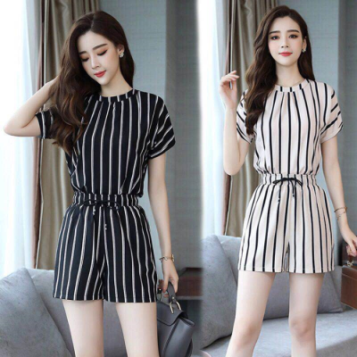 Striped suit women's 2022 new summer hot pants Korean version slim fashion vertical stripe two-piece suit fashion trend