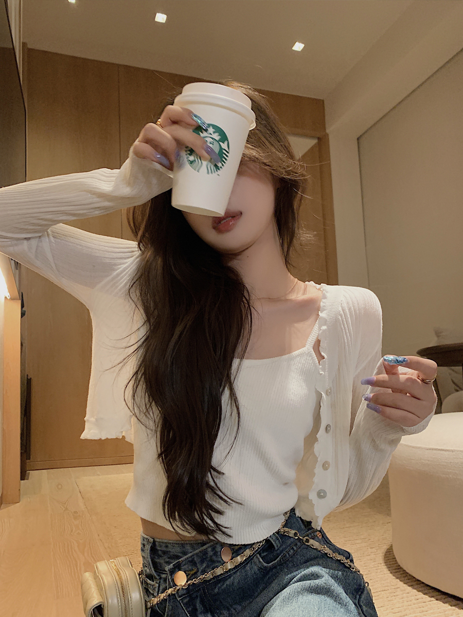 Qiu rouyao summer solid color V-neck looks thin short style fungus edge pit strip sweet long sleeve knitted cardigan women's thin style