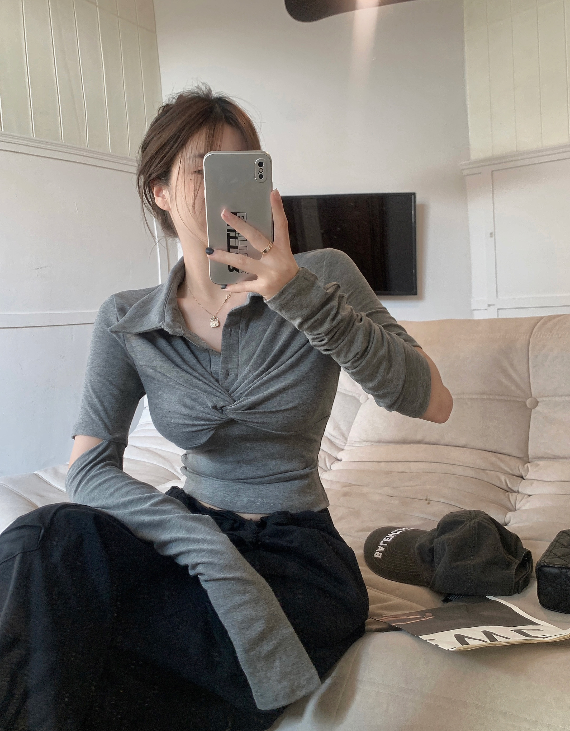 Real price real price 2023 spring new self-cultivation thin irregular design top long-sleeved all-match T-shirt women