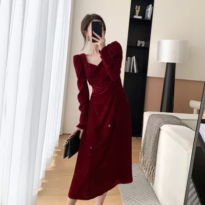 Red velvet dress women's winter new style square neck French retro Christmas annual party dress