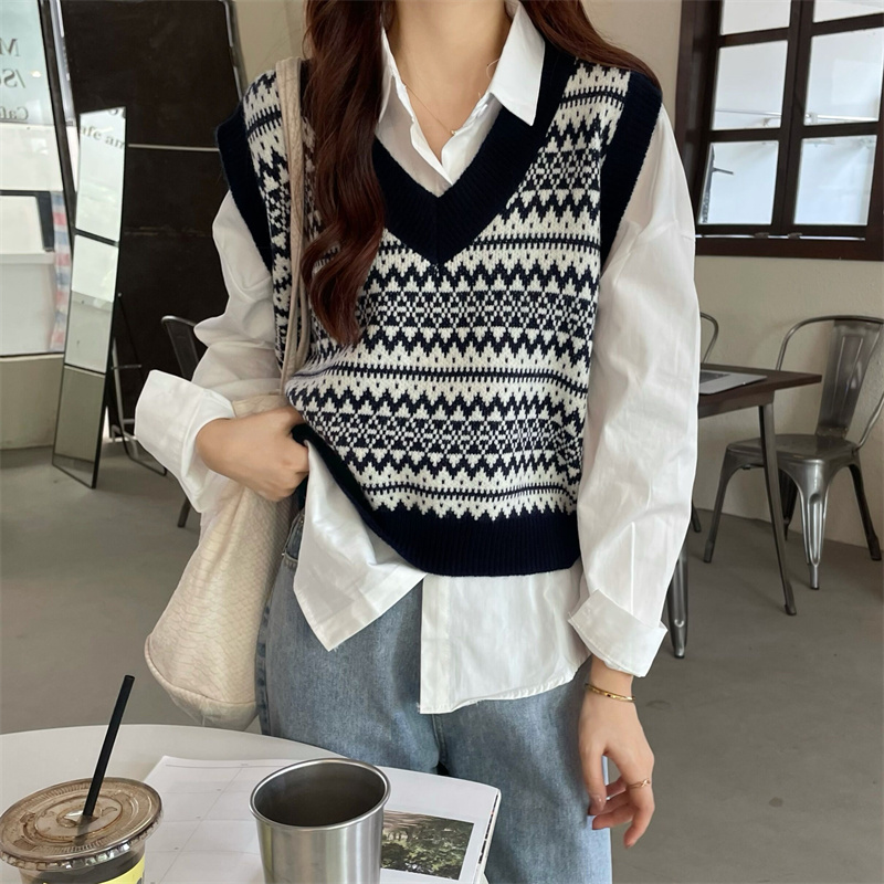 Real shot real price Korean loose retro vest for women to wear stacked shirts with knitted vest