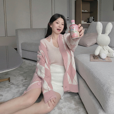 2021 early spring new Japanese retro lazy loose diamond medium length thickened sweater with cardigan women's coat