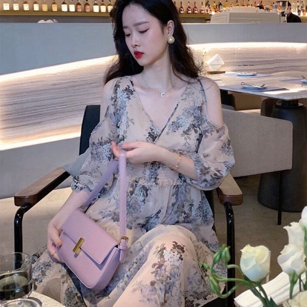 Elegant temperament French romantic off shoulder Tea Break Vacation V-neck waist short Chiffon Dress autumn 2021 NEW