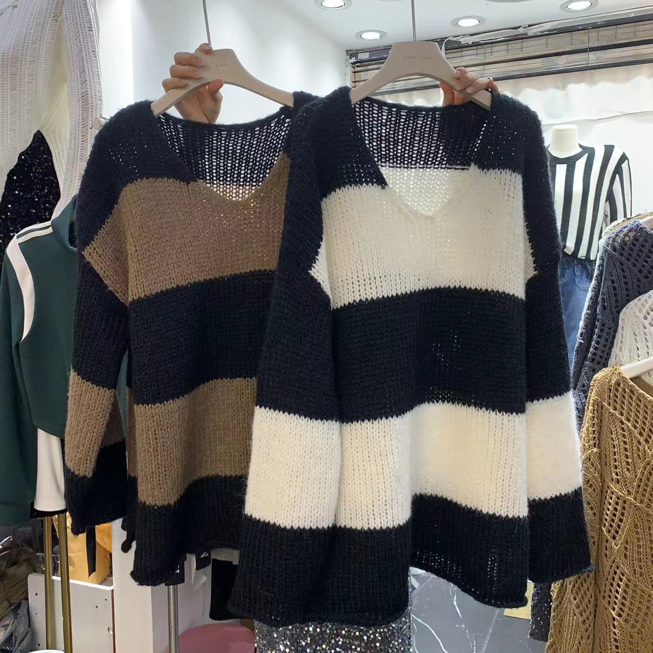 2023 Spring New Korean Style Lazy Style V-neck Stripe Stitching Loose and Versatile Knitted Sweater