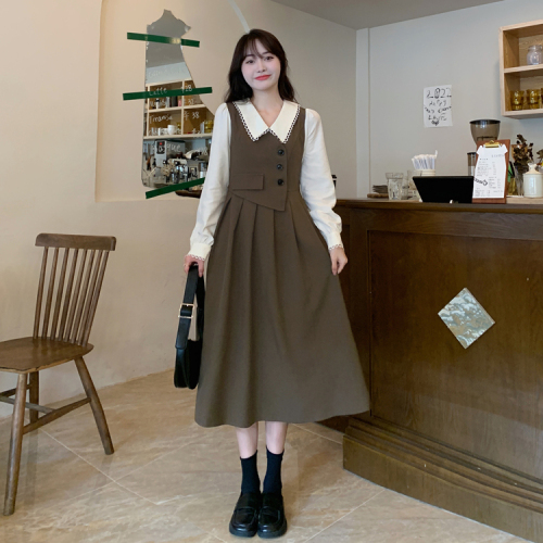 Large size retro stitching fake two-piece long-sleeved dress women's 2022 autumn and winter new fat MM brown temperament long skirt