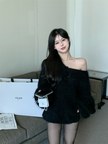 Real price real shot Autumn new style Korean version of the Western style plush loose loose shoulder-length sweater in the long knitted sweater