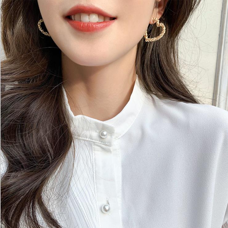 Metal Love Earrings female Korean temperament net red earrings earrings earrings earrings earrings earrings new trend cold wind earrings in 2020
