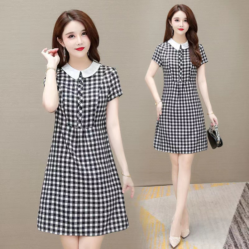 2024 new summer small plaid dress for women Korean version slimming and age-reducing mid-length fashionable skirt