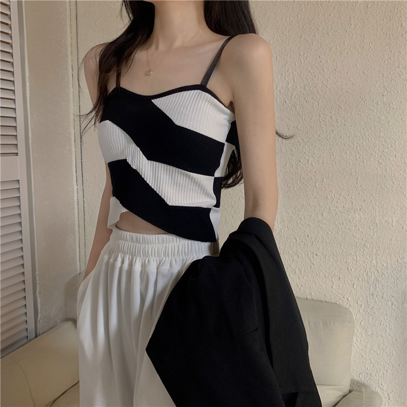 Real shooting and real price cross color matching knitted bra with breast pad, single wearing and inner design vest
