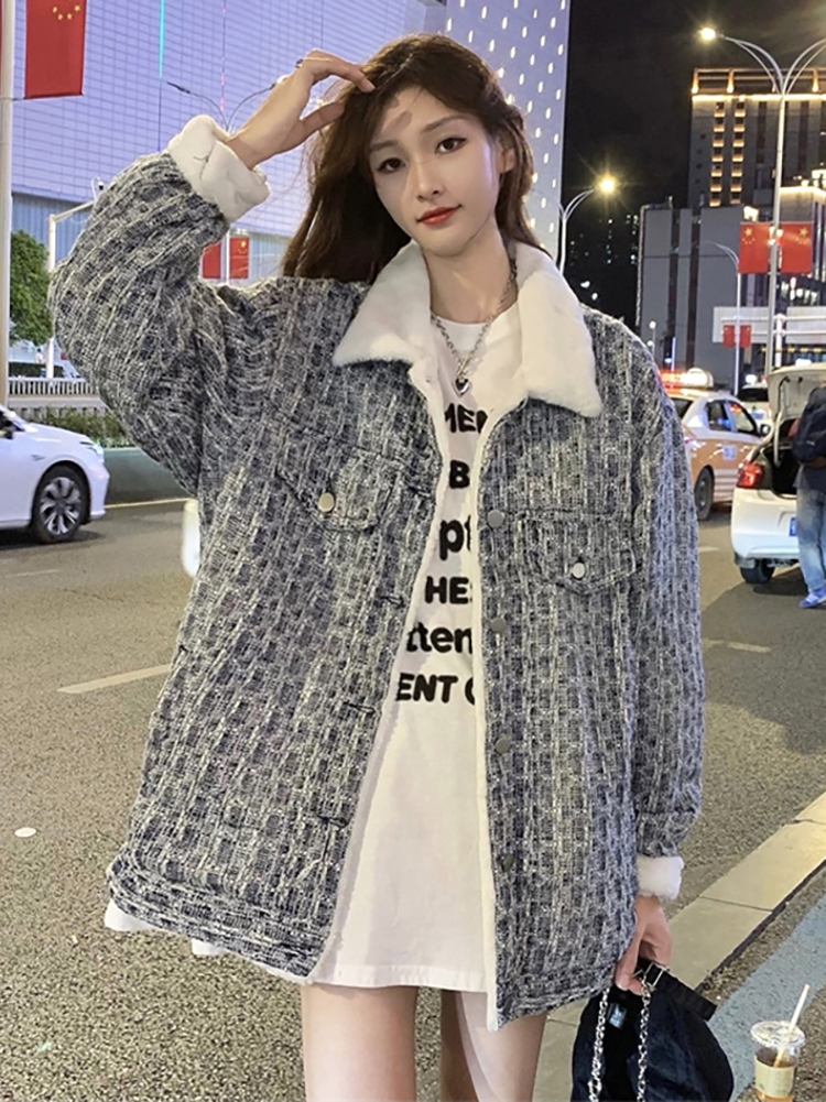 Fleece warm jacket winter 2022 new design sense niche loose single-breasted thickened padded jacket women's tide
