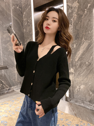 Knitted coat women's spring trend new large collar black short coat fashionable and versatile