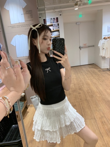 Real shot and real price Bow black short-sleeved T-shirt for women in summer hot girl slim sweet and spicy short shoulder top trendy