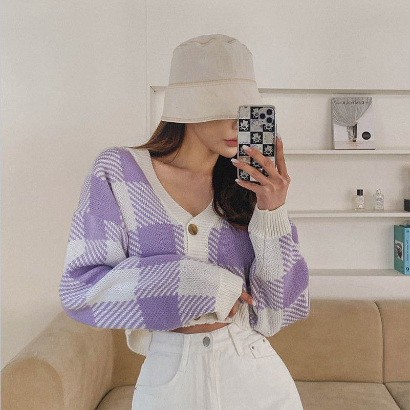 Sweater jacket female design sense niche 2022 new Korean gentle knitted cardigan small short top fashion