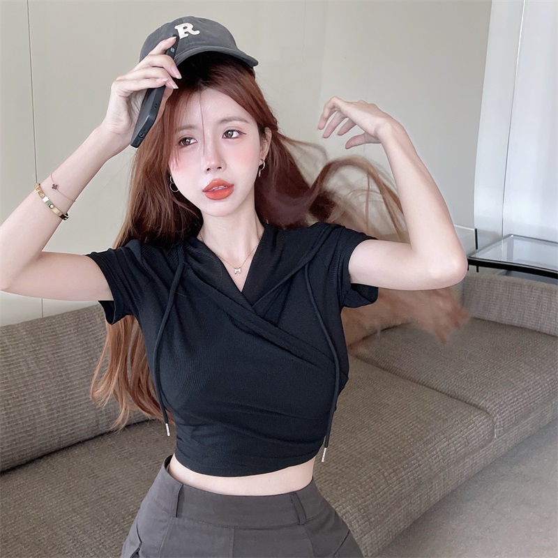 Real Price 2023 Spring/Summer New Western Style Collar Cross Design Sense Slim Fit Short Hooded T-shirt Women