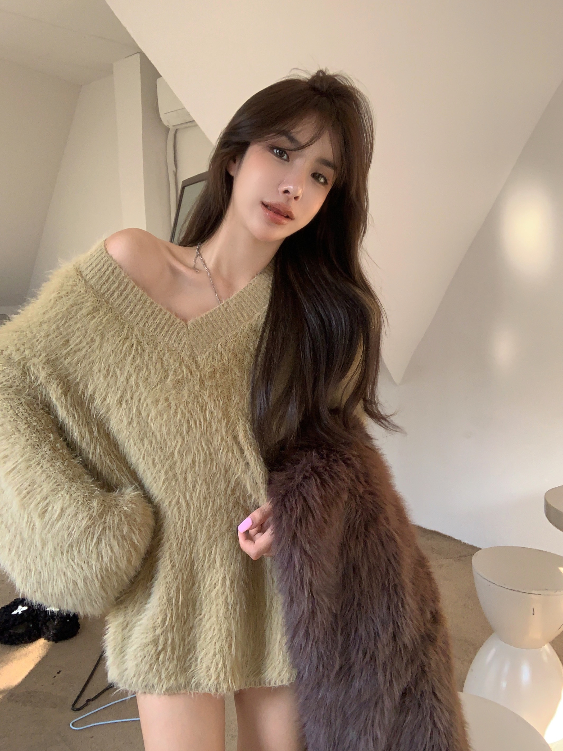 Real price 2022 autumn Korean version loose mid-length seahorse hair lazy wind plush knitted sweater top sweater