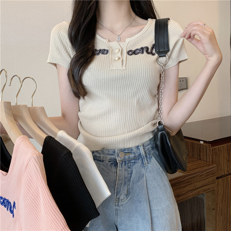 Real auction, real price, design sense, straight shoulder, chic, drawstring, slim, slim, letter, short sleeve sweater, T-shirt, blouse, female