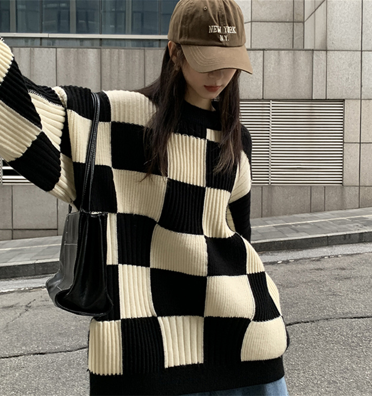 Red Pavilion sweater women's autumn and winter design sense niche checkerboard soft glutinous retro Japanese lazy style senior knitted sweater