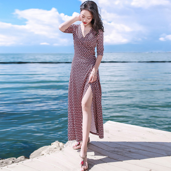 Summer women's dress with slim waist and split Thai ice silk dress Bohemian seaside resort beach dress