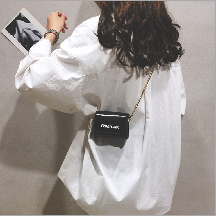 Mini Bag female 2021 new trend versatile small square bag patent leather bright face mini one shoulder chain messenger bag