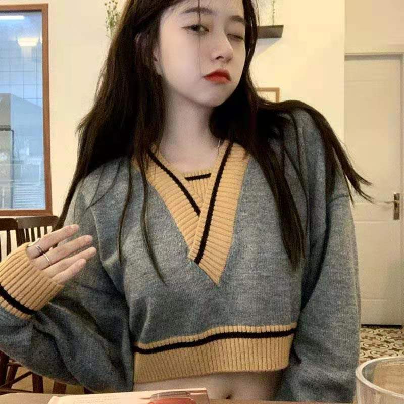 Vintage Western style loose V-neck contrast sweater sweater sweater short fake two-piece top