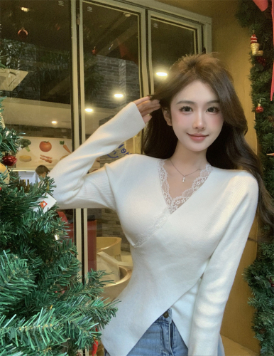 Real price real price autumn and winter new temperament lace V-neck slim long-sleeved cross-knit top