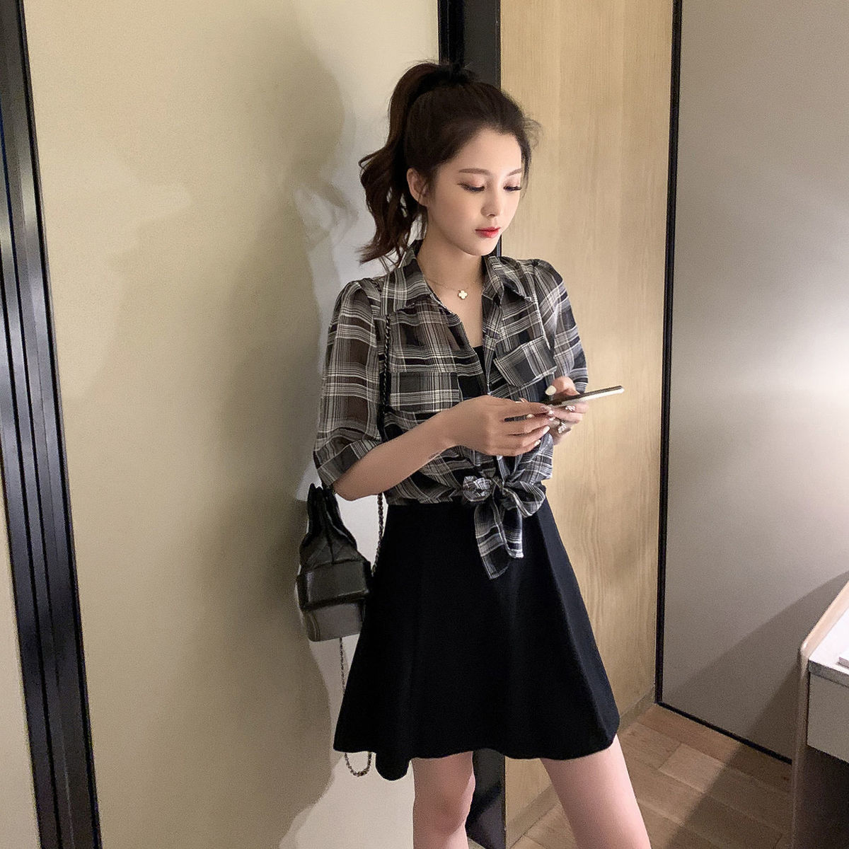 Mengjia small two piece women's summer new sling small black skirt with plaid sunscreen shirt suit