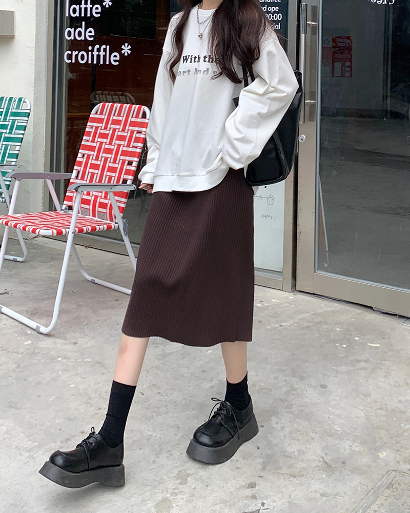 Real shot real price Knitted skirt women's retro solid color elastic waist mid-length straight A-line hip skirt