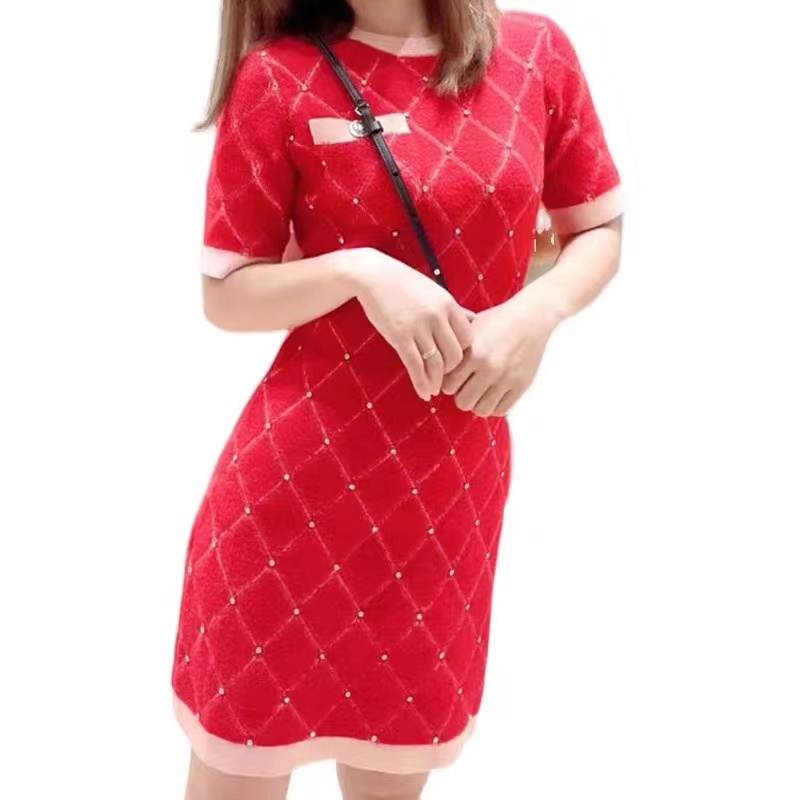Fadan m family's early spring 2022 new style small fragrance diamond lattice Rhinestone slim fitting round neck knitted dress for women