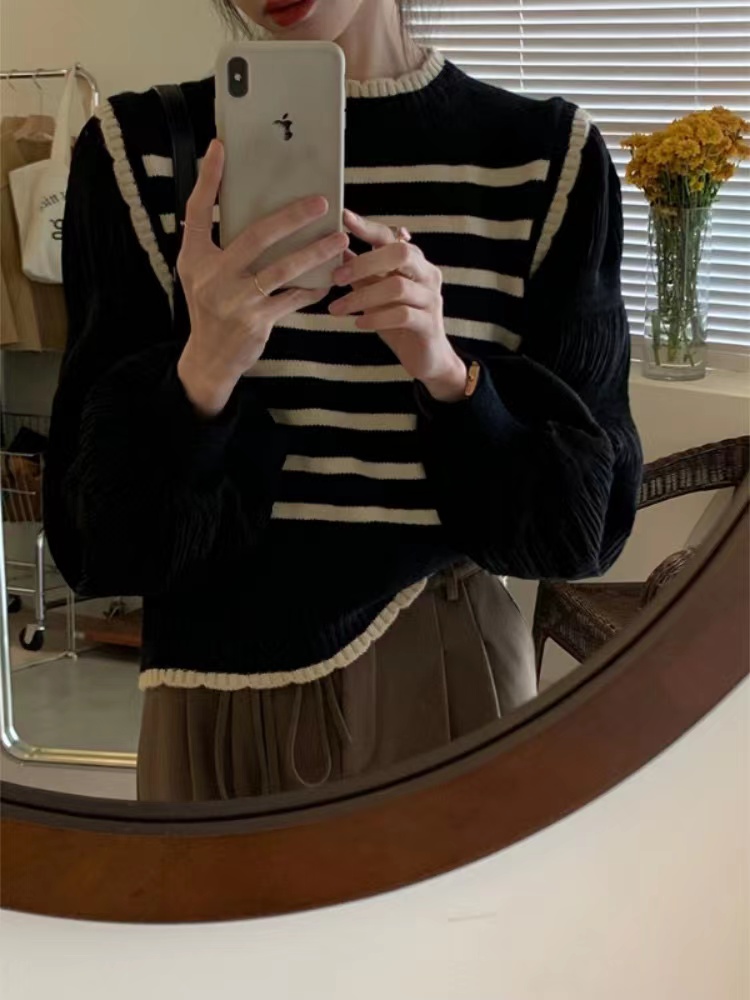 Fake two-piece puff sleeve French sweater women's spring and autumn 2023 new small and niche striped chic long-sleeved top