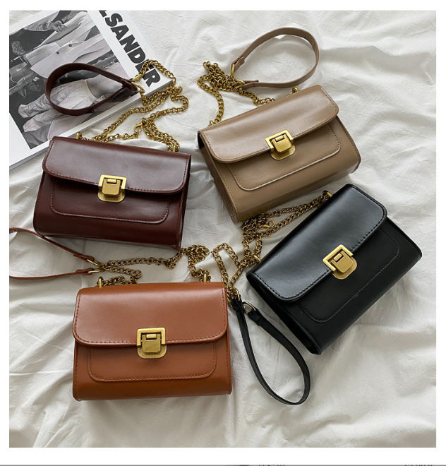 Hong Kong style bag female 2021 autumn winter new fashion Korean 2021 messenger bag texture fashion retro small square bag
