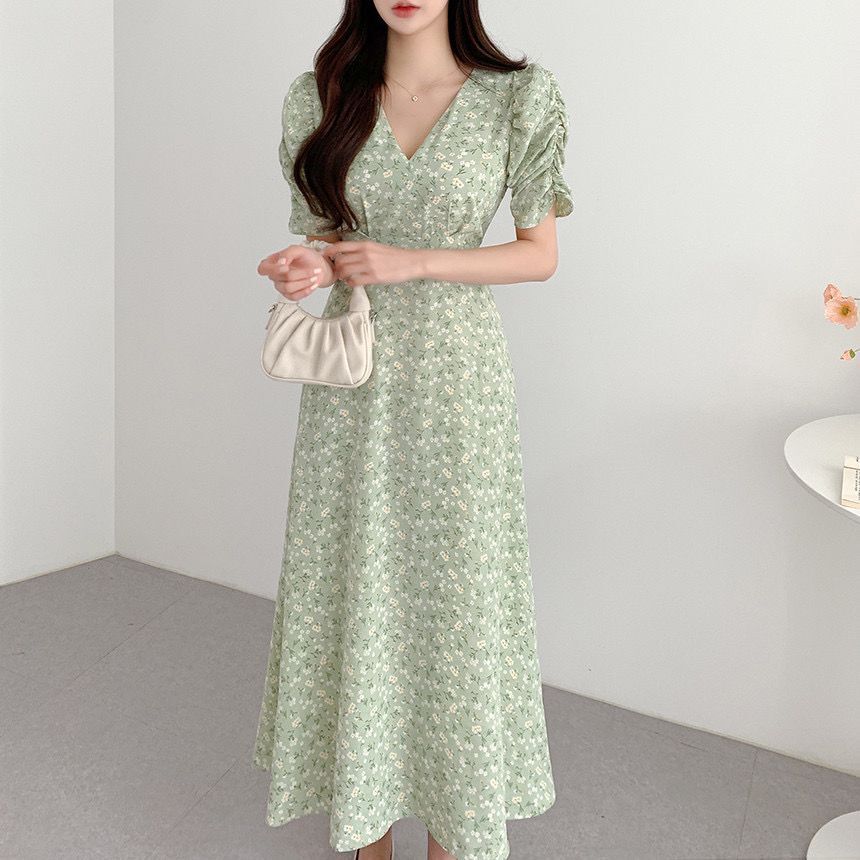 Korean chic summer new French style V-neck bubble sleeve dress women's waist slim Floral Dress